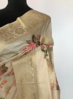 Offwhite Banarasi Silk Saree with Beautiful Floral Prints - Image 3