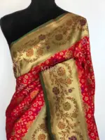 Scarlet Red Banarasi Silk Saree adorned with Beautiful Patola Weaves - Image 4