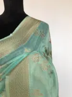 Turquoise Linen Silk Saree with Beautiful Prints along with Antique Zari Border - Image 4