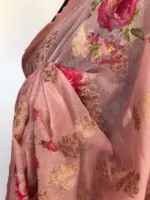 Baby Pink Linen Silk Saree with Beautiful Prints along with Antique Zari Border - Image 4