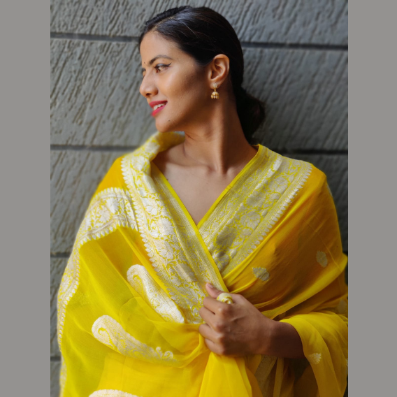 Saree - Buy Latest Designer Indian Sarees Online Collection