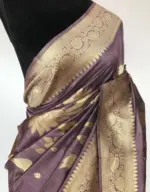 Lilac Banarasi Silk Saree with Gold Zari Weaves - Image 3
