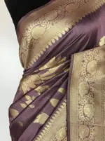 Lilac Banarasi Silk Saree with Gold Zari Weaves - Image 4
