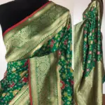 Green Banarasi Silk Saree with Pan Patola Weaves - Image 3