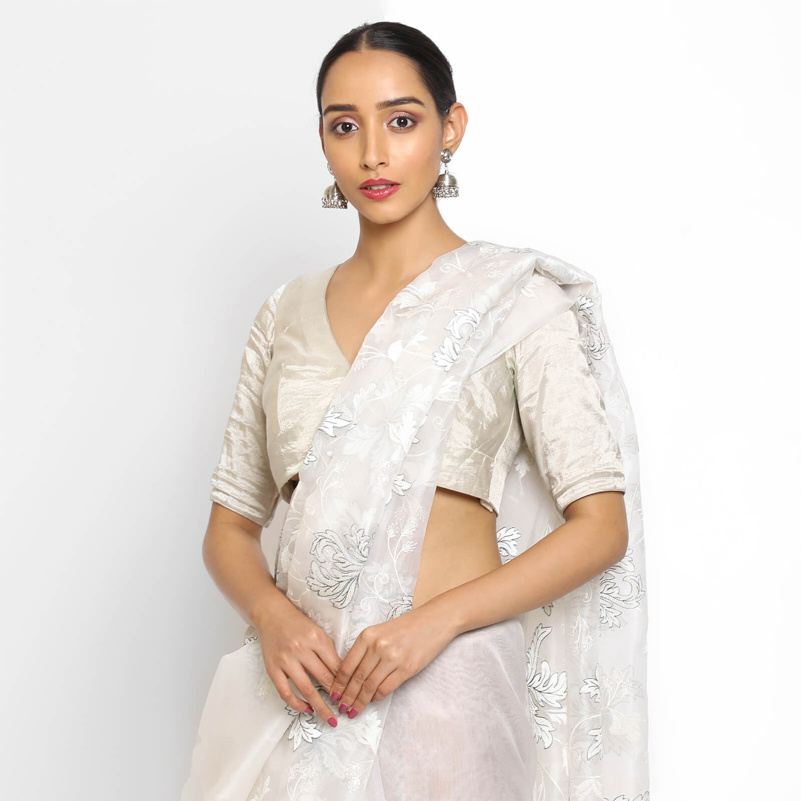 27 Modern Saree Draping Styles Ideas for a ChicLook | Fashion Style Guru