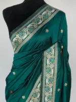 Emerald Green Banarasi Silk Saree with Gold Zari Weaves - Image 3