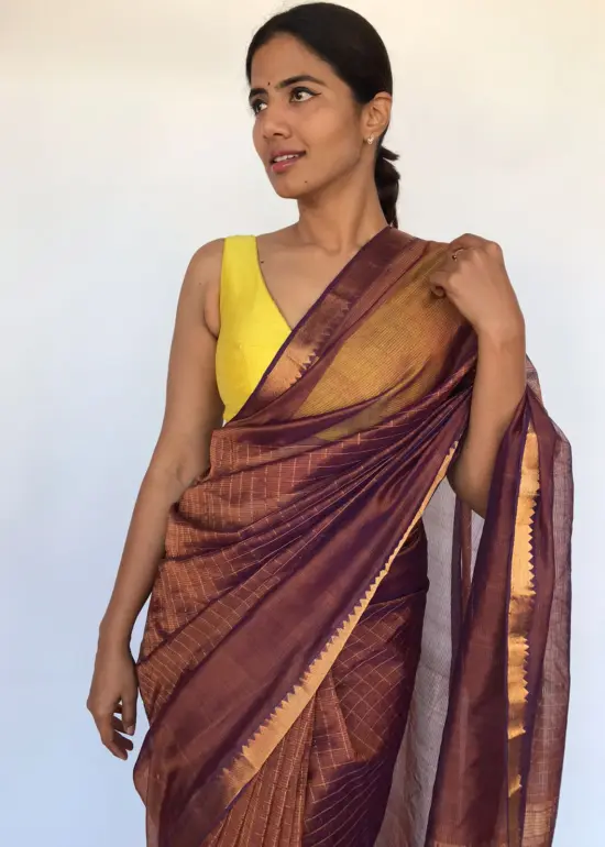 Chocolate brown Mangalagiri Silk Sa jiree with Gold Zari Checks