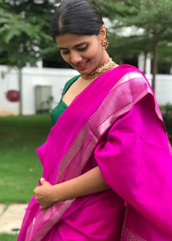 Magenta Mangalagiri Silk Saree highlighted with Kanchi Silk Border