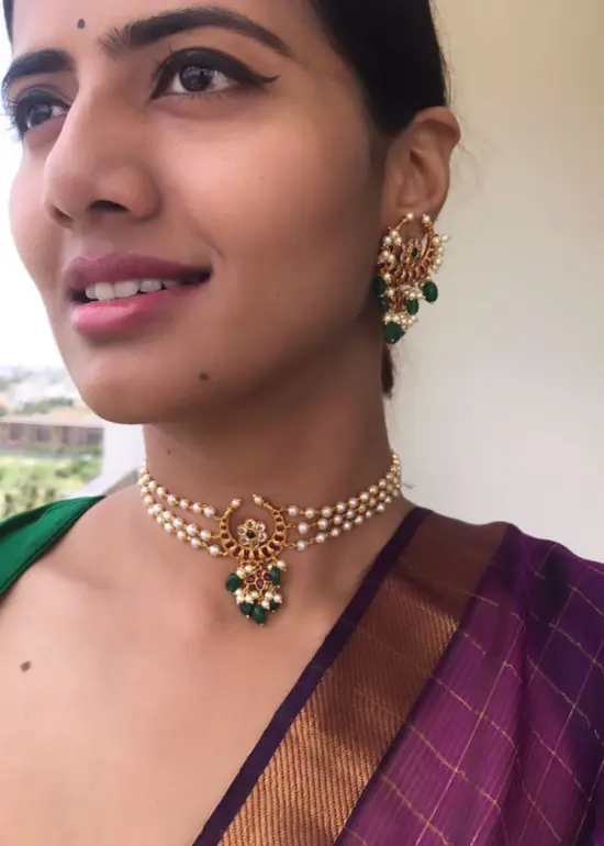 Pearl Choker highlighted with Kemp Stones