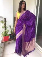 Purple Georgette Saree highlighted with Jaquard Gold Zari Weaves - Image 2