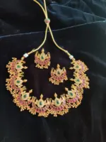 Real Kemp Neckpiece Set with matching Jhumkhas
