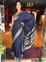 Navyblue Banarasi Silk Saree in Georgette adorned with Gold Zari Weaves - Image 2