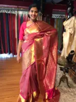 Onion Pink Organza Silk Saree highlighted with Kanchi Zari Border - Image 3