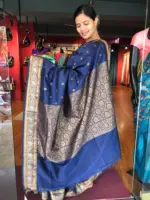 Navyblue Banarasi Silk Saree highlighted with Gold Weaves - Image 4