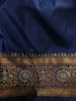 Navyblue Banarasi Silk Saree highlighted with Gold Weaves - Image 5