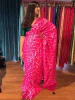 Rani Pink Dola Silk Saree highlighted with Zari Weaves - Image 3