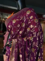 Purple Banarasi Georgette Saree with Woven Floral Weaves - Image 4