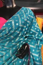 Blue Dola Silk Saree highlighted with Zari Weaves - Image 4