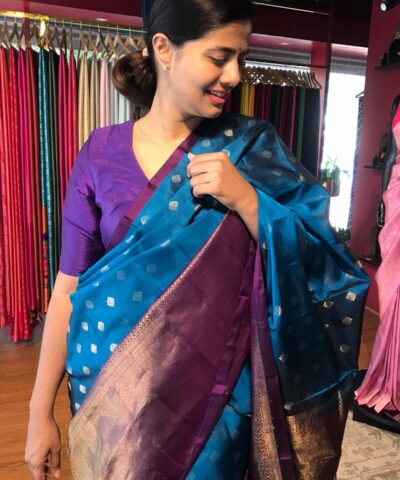 Blue Kanjivaram Silk Saree with Handwoven Gold zari weaves