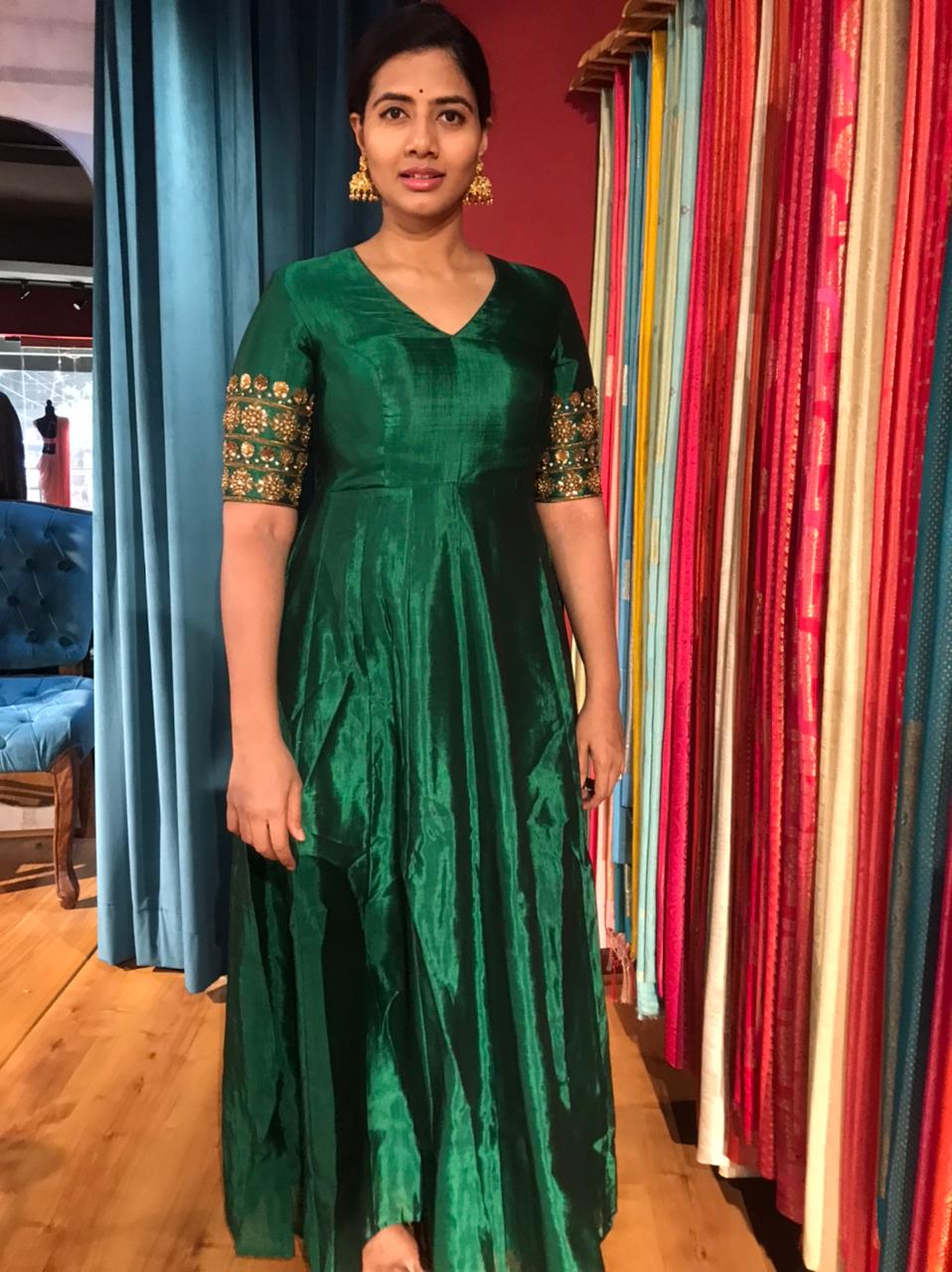 Order on website Website link in page bio Silk sarees converted gown  Rs.@888 Freeship *🌷Kanjivaram pure silk saree Gown🌷* A joyful… | Instagram