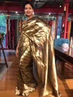 Molten Gold Tissue Silk Saree woven in Leheriya Pattern - Image 3