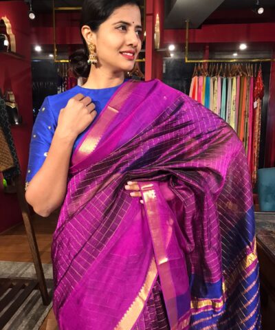 Magenta Mangalagiri Silk Saree in Gold Zari Chequered Pattern