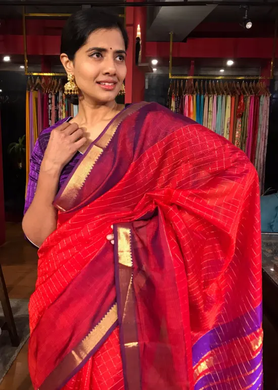 Red Mangalagiri Silk Saree woven in Gold Zari in Chequered Pattern