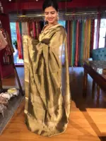 Molten Gold Banarasi Handwoven Tanchui Silk Saree - Image 4