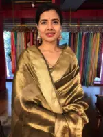 Molten Gold Banarasi Handwoven Tanchui Silk Saree - Image 2