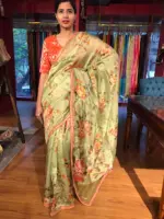 Pista Green Printed Banarasi Chiniya Silk Saree with Embroidered Border - Image 2