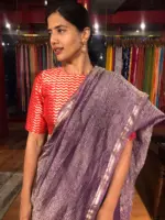 Purple Crushed Tissue Silk Saree with Gold Woven border - Image 2