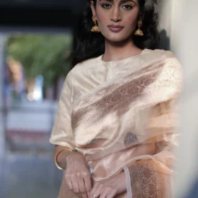 Ivory Handwoven Tissue Silk Saree with Kadhwa Zari Buttis
