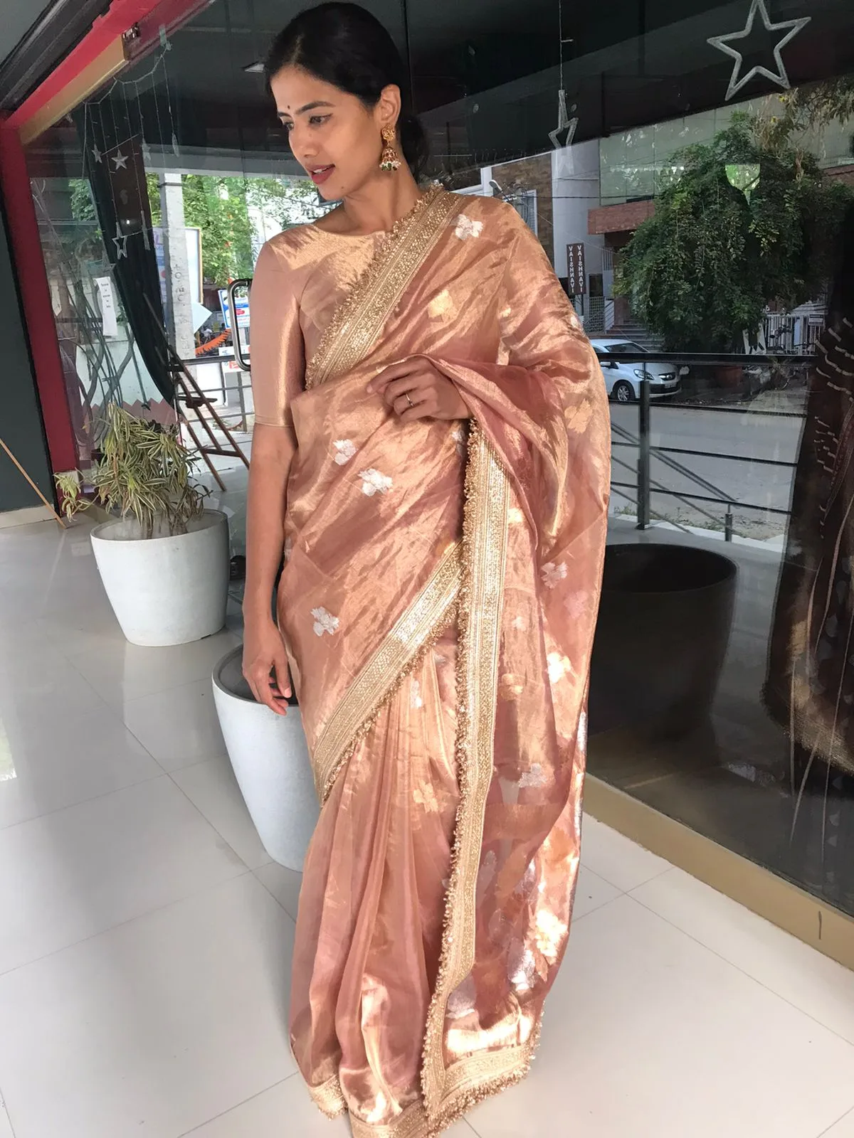 Dusty Pink Tissue Silk Saree with Handwoven Kadhwa Zari Buttis highlighted with Embroidery Detailing - Image 2