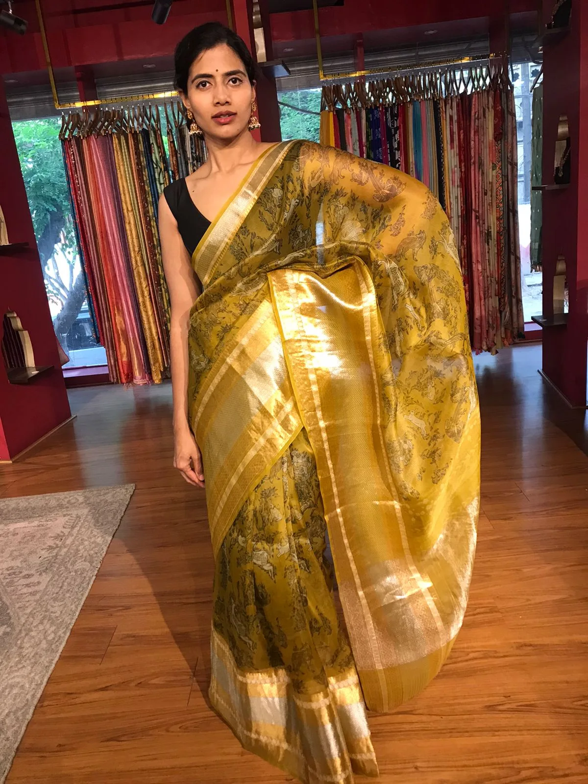 Yellow Printed Organza Silk Saree highlighted with Kanchi Silk Zari Weaves - Image 2