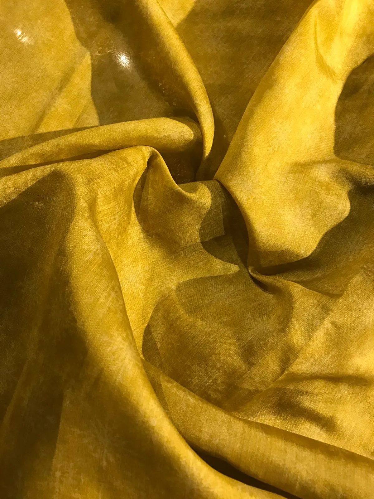 Yellow Printed Organza Silk Saree highlighted with Kanchi Silk Zari Weaves - Image 7