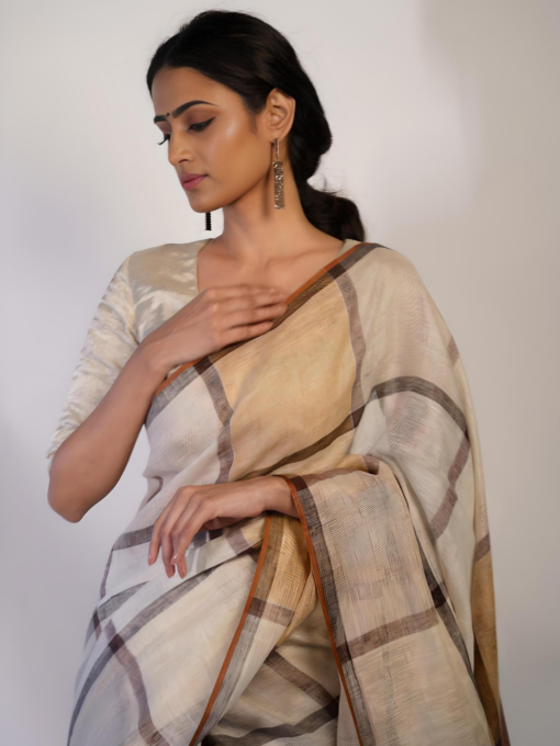 Elegant Offwhite Linen Saree
