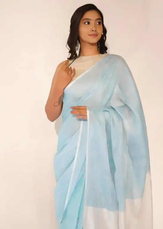 Beautiful Linen saree by Mirra clothing.