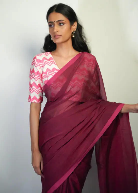 Hand Woven Mul cotton saree by Mirra Clothing