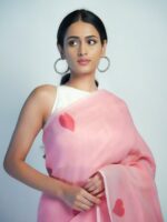 Beautiful Handwoven Linen saree from Mirra clothing