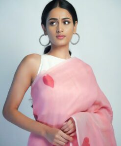 Beautiful Handwoven Linen saree from Mirra clothing