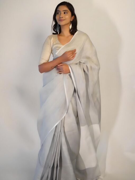Beautiful and Elegant Saree By Mirra Clothing