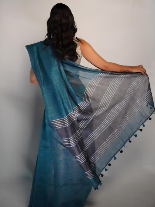 Beautiful Linen Saree By Mirra Clothing