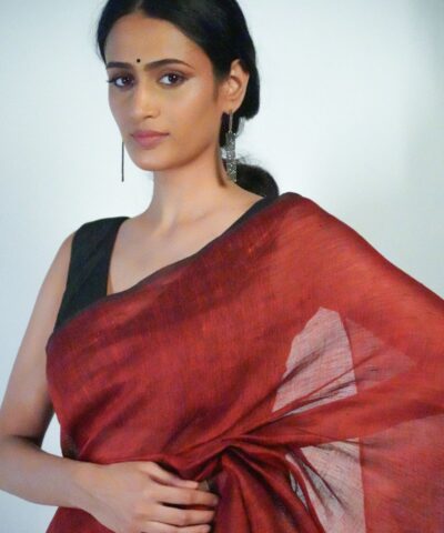 Beautiful Hamdwoven Linen Saree By Mirra Clothing