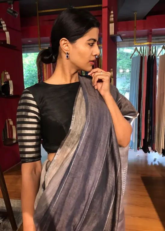 Hand Woven Linen Saree by Mirra Clothing