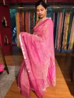 Rani Pink Crushed Banarasi Silk Saree with Zari Border - Image 3