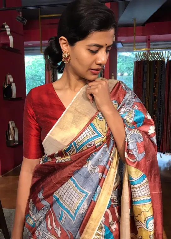 Beautiful saree by Mirra clothing.