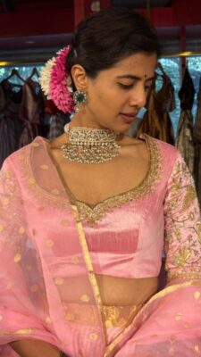Pink Heavy Embroidered Silk Lehenga (Set of 3) - Image 6