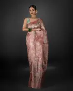 Salmon Pink Printed Crushed Tissue Silk Saree - Image 2