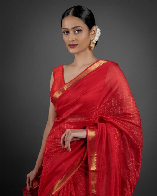 Front view of a model showcasing a Red Handwoven Mangalagiri Chequered Silk Saree, Suitable For Festivals & Religious Celebrations By Mirra Clothing