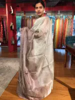 Ombre Wine Tissue Silk Saree - Image 4